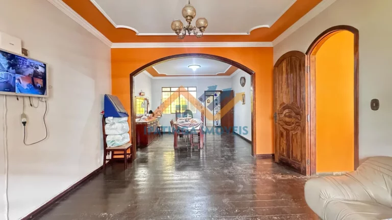 Imagem Casa à venda no bairro Iguaçu - Ipatinga