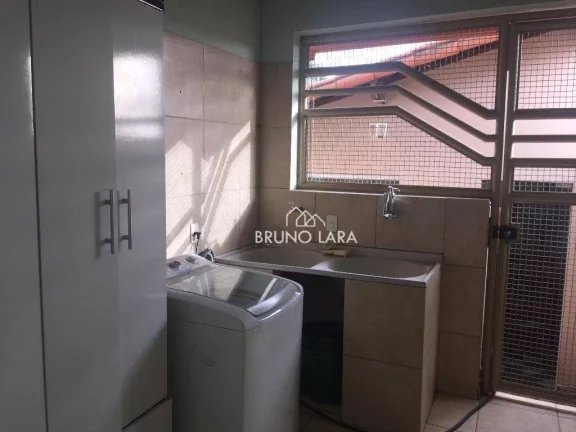 Imagem Casa com 4 dormitórios à venda, 157 m² por R$ 950.000,00 - Três Poderes - Igarapé/MG