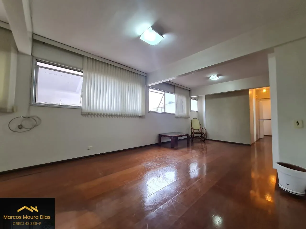 Imagem Apartamento em Perdizes, 03 Dormitórios( 1 suíte) 1 Vaga de Garagem e Dependência de Serviço. Edifício perto da PUC com Lazer e Portaria 24 hs