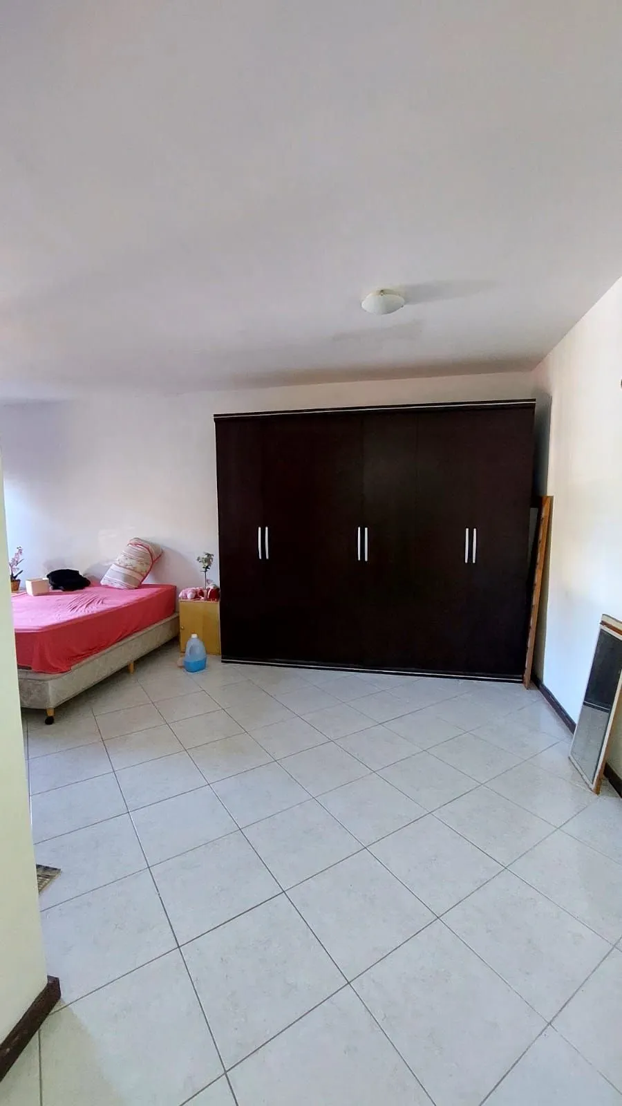 Imagem Casa no bairro Vila Nova - 4 dormitórios, Sendo 1 Suíte