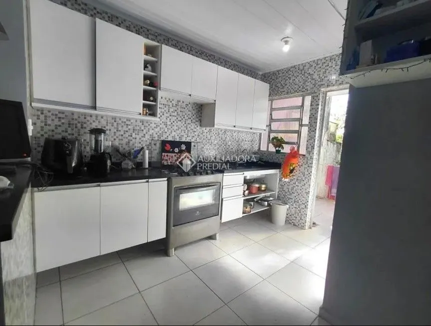 Imagem Casa 3 dormitórios no Bairro Coronel Aparício Borges