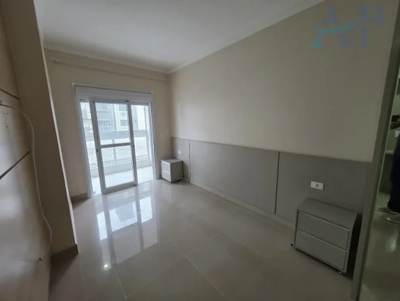 Imagem Apartamento no Canto do Forte em Praia Grande com 2 Dormitórios