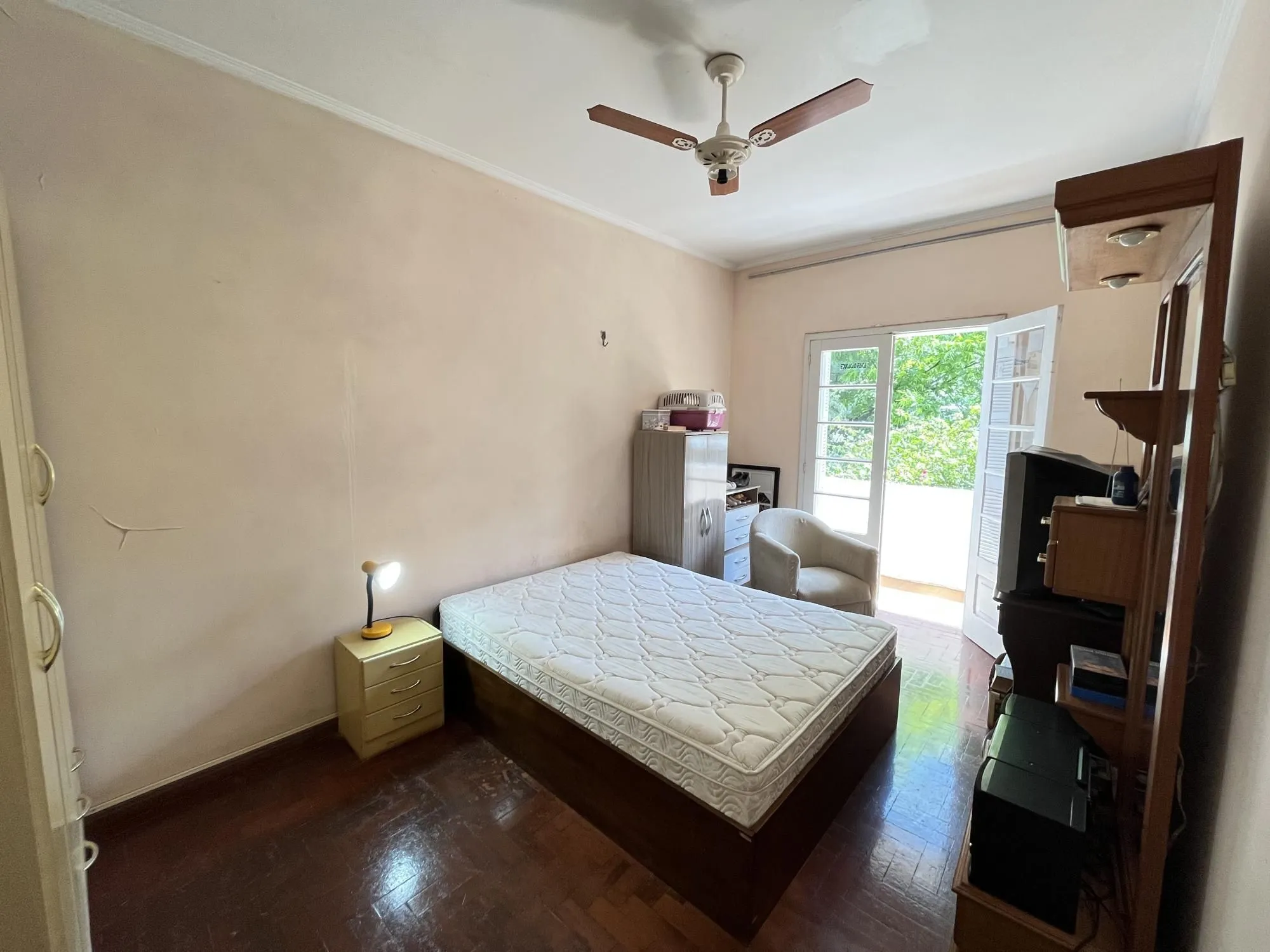Imagem Apartamento de 3 quartos com dependência de empregada bairro Moinhos de Vento