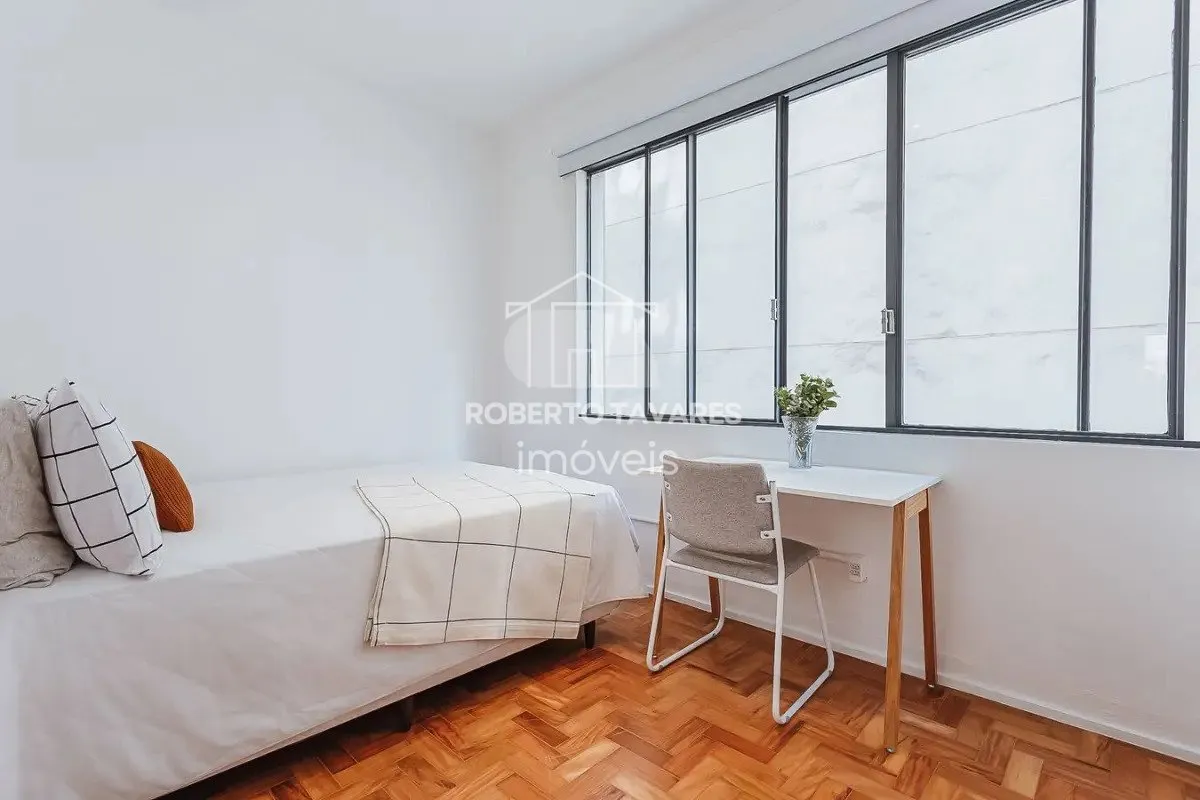 Imagem Apartamento mobiliado com 4 quartos, 2 suítes, 4 banheiros e 1 vaga de garagem.