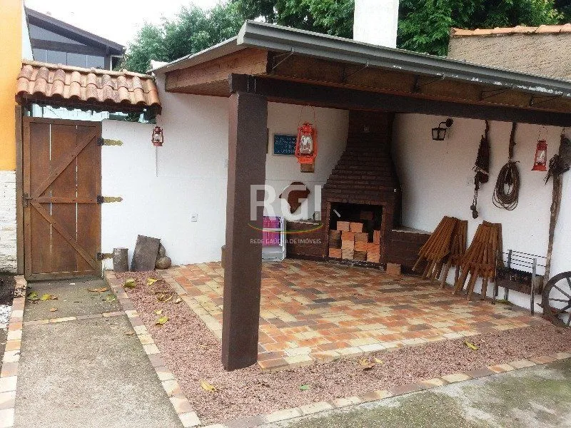 Imagem Casa para Venda - 250m², 5 dormitórios, sendo 3 suites, 2 vagas - Ipanema