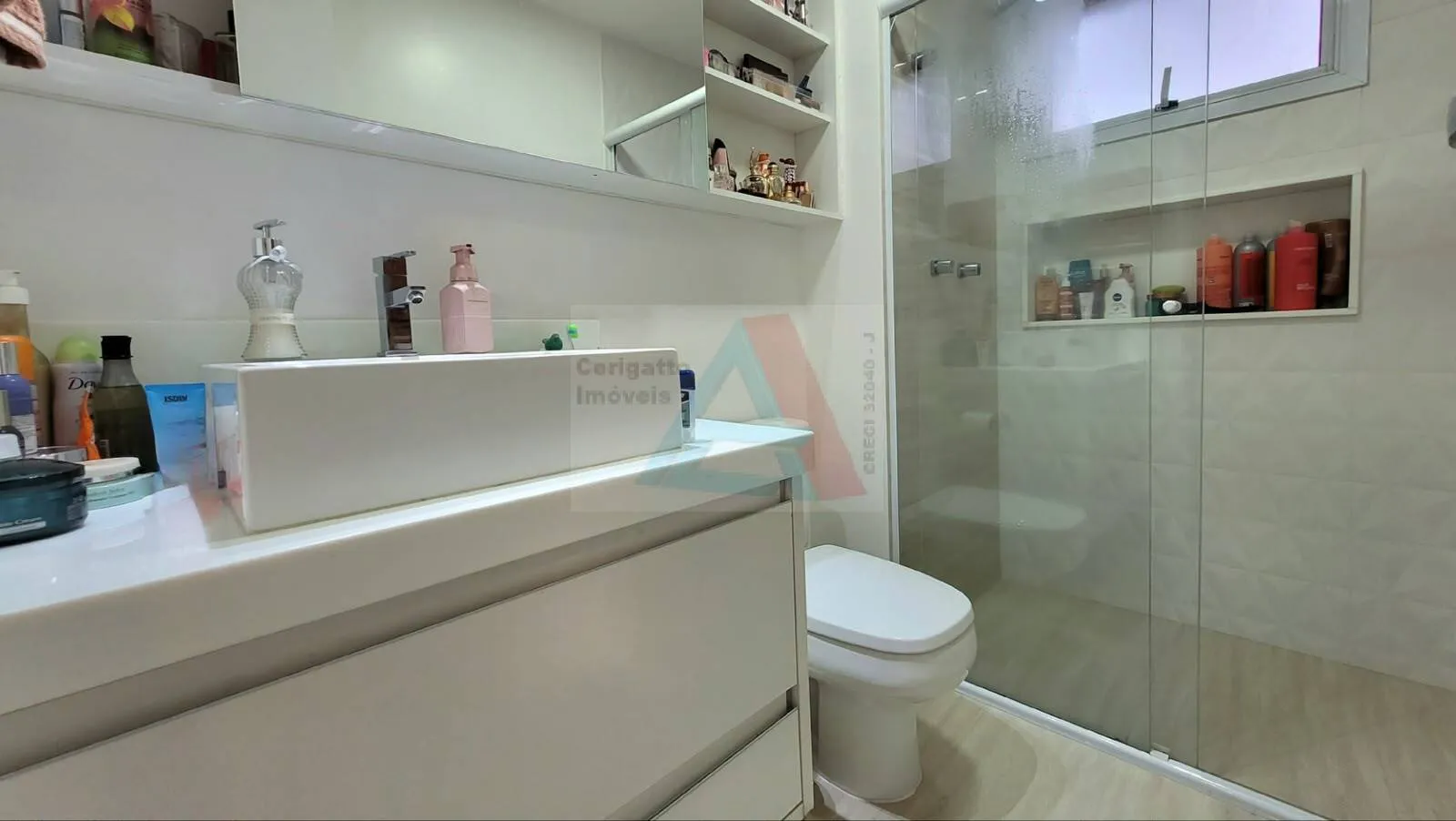 Imagem APARTAMENTO ALTO PADRÃO! SÃO 4 SUITES, 4 VAGAS DE GARAGEM, LAZER COMPLETO,