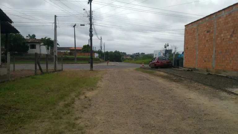 Imagem Casa com 2 Quartos à Venda, 65 m² em Vila Macarini - Criciúma