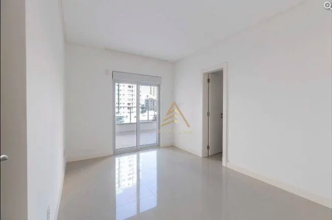 Imagem Apartamento com 3 dormitórios à venda, 128 m² por R$ 2.605.900,00 - Centro - Balneário Camboriú/SC