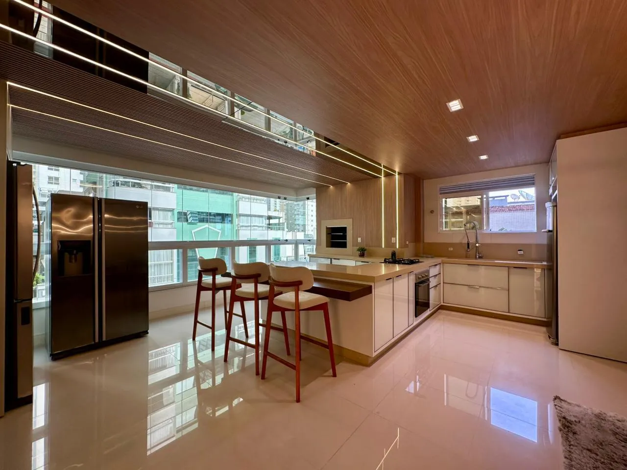 Imagem Apartamento à venda com 327m2 por R$ 4.990.000,00