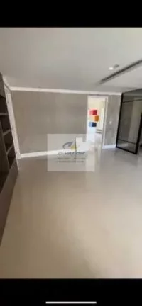 Imagem Vendo Apartamento com 254 m², 4 quartos s/ 2 suítes + DCE, sala p/ 3 ambientes e 4 vagas
