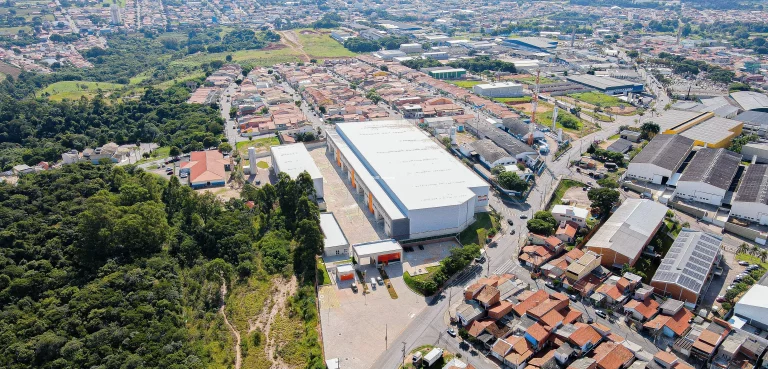 Imagem Galpão Comercial de Alto Padrão em Santa Júlia, Itupeva-SP: 2 banheiros, 6 vagas, 1.251,60 m² - Venda ou Locação!