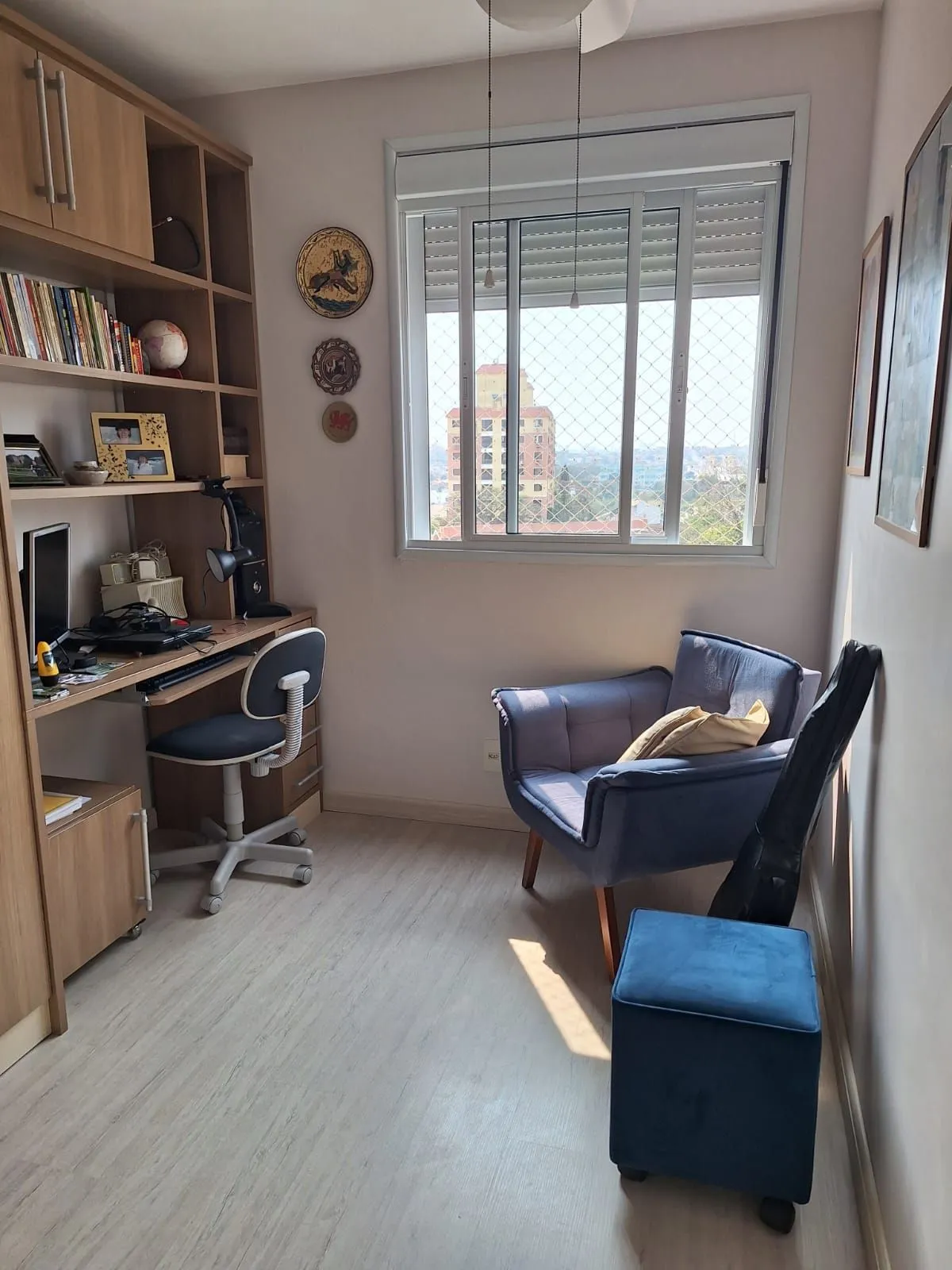 Imagem Apartamento de três quartos, suíte e uma vaga de garagem em condomínio com infra