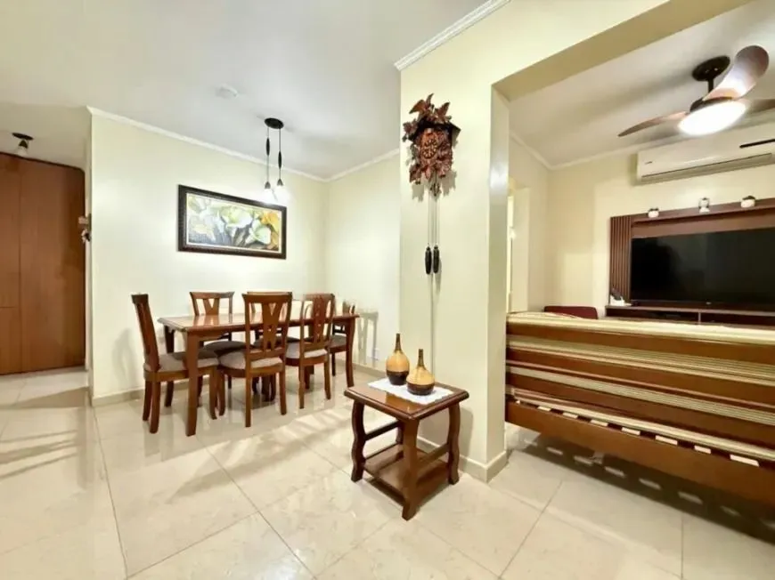 Imagem Apartamento com 3 dormitórios, sacada e churrasqueira.