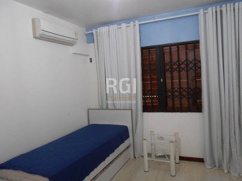Imagem Casa para Venda - 430m², 3 dormitórios, sendo 1 suites, 2 vagas - Vila Nova