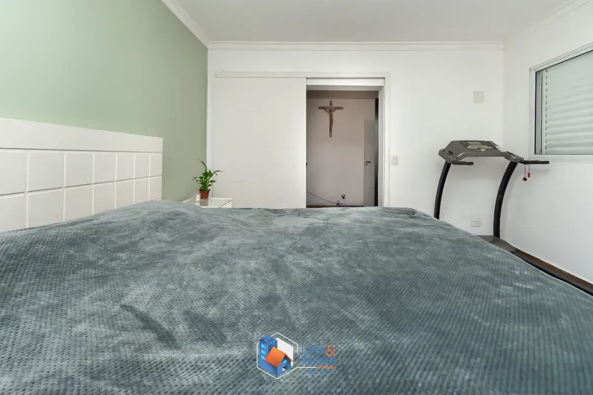 Imagem Sobrado para venda em Planalto Paulista com 3 quartos, sendo 1 suíte, 180m²