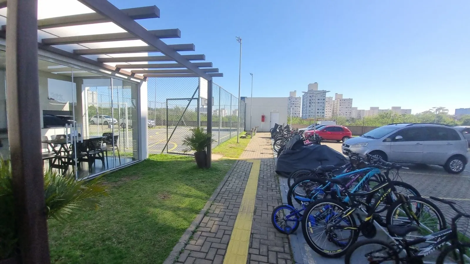 Imagem Apartamento com 02 quartos e 01 vaga fixa no Bairro Morro Santana