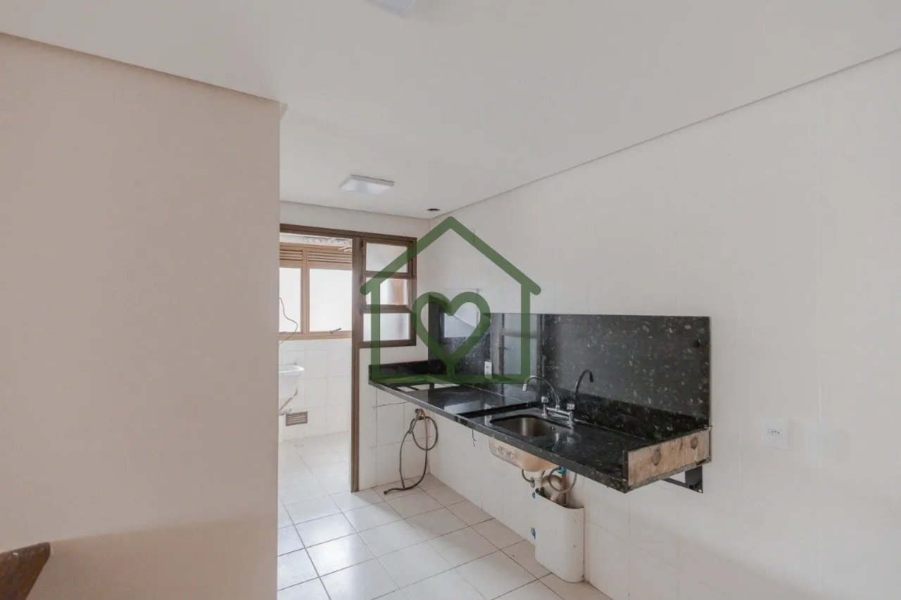 Imagem Excelente apartamento com 2 dormitórios, sendo 1 suíte, em andar alto, com ótima iluminação nat...