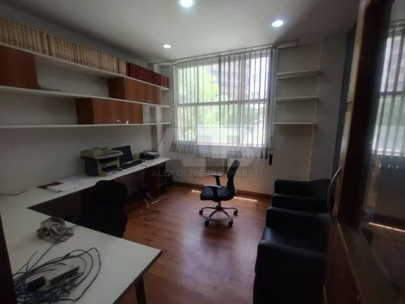 Imagem Andar Comercial à venda na Rio Branco, 290m2, Andar exclusivo, com 9 salas.