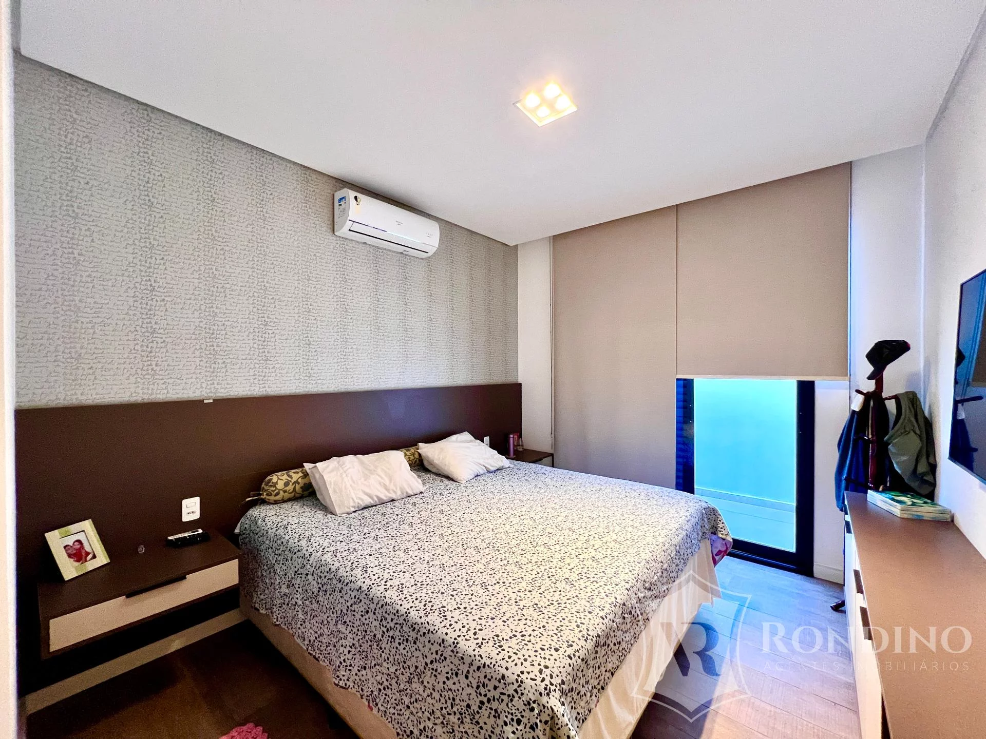 Imagem Casa de alto padrão com 3 suítes no Condomínio Bouganville - Conforto e Sofisticação - Sorocaba - SP