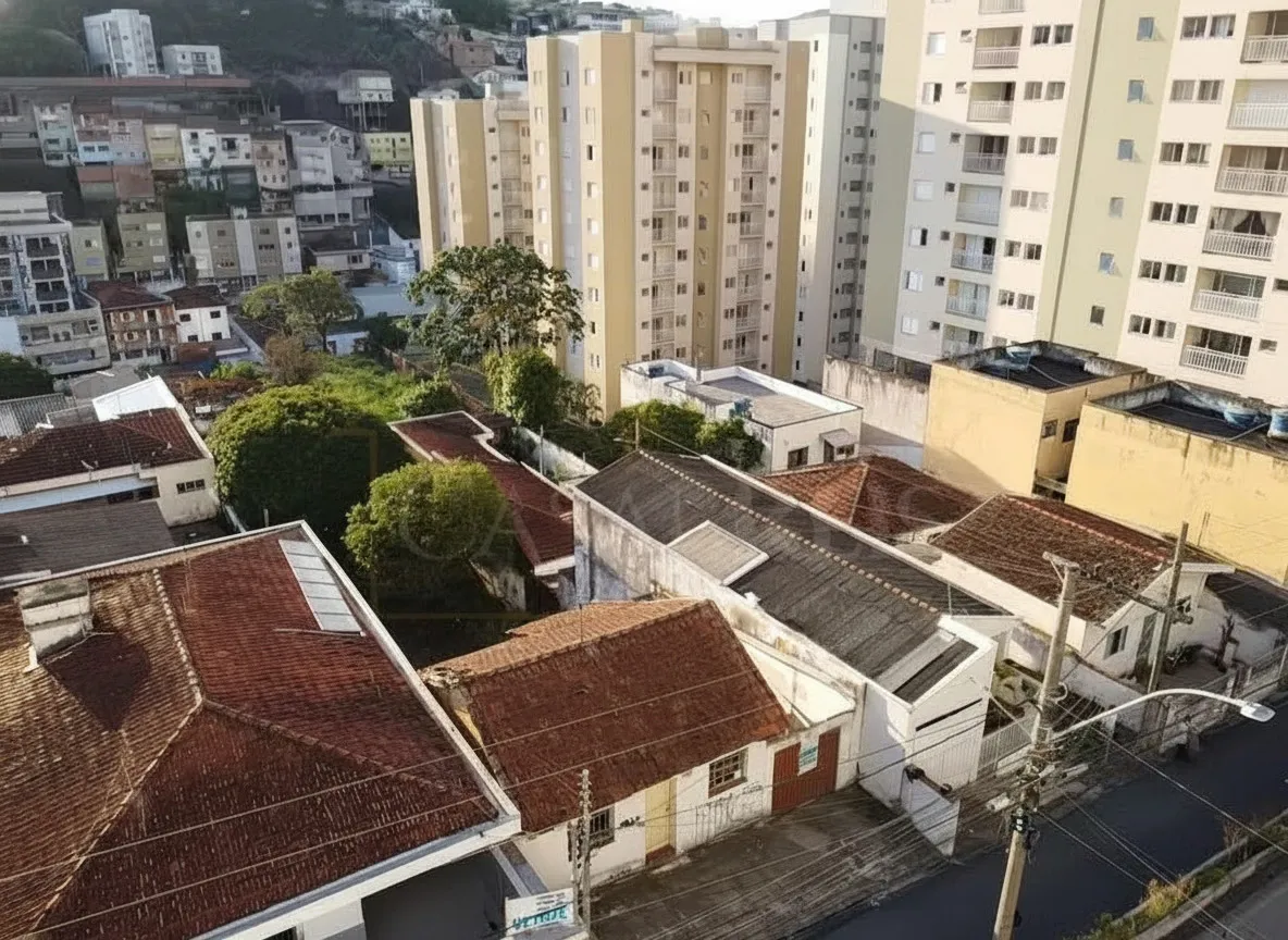 Imagem Terreno à venda em Centro, Poços de Caldas