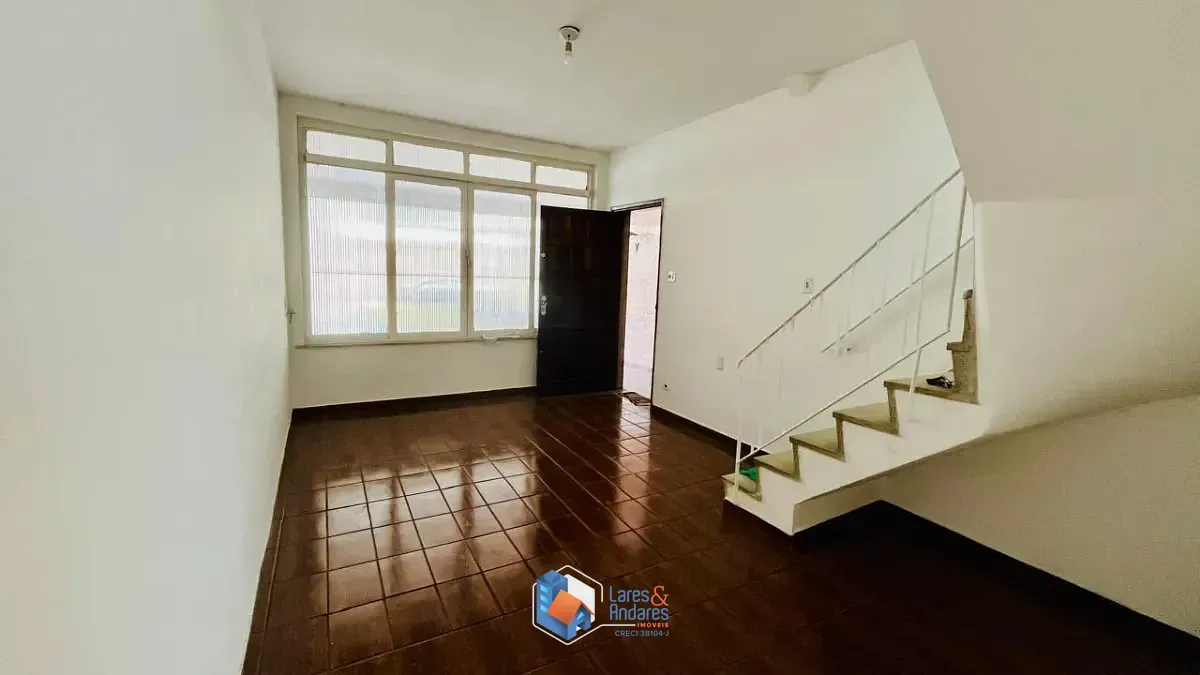 Imagem Casa para venda em Santana com 6 quartos, 120m²