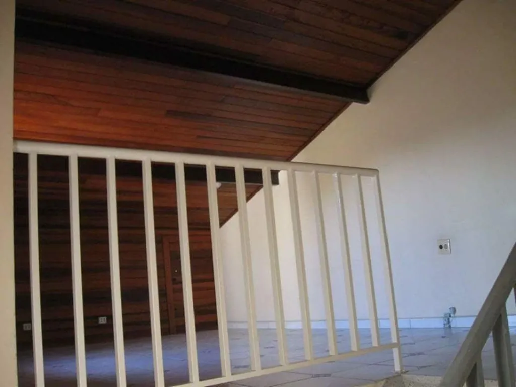 Imagem Excelente Sobrado à Venda na Vila Scarpelli em Santo André-SP: 3 Quartos, 2 Banheiros, 2 Vagas de Garagem - 180,00m²