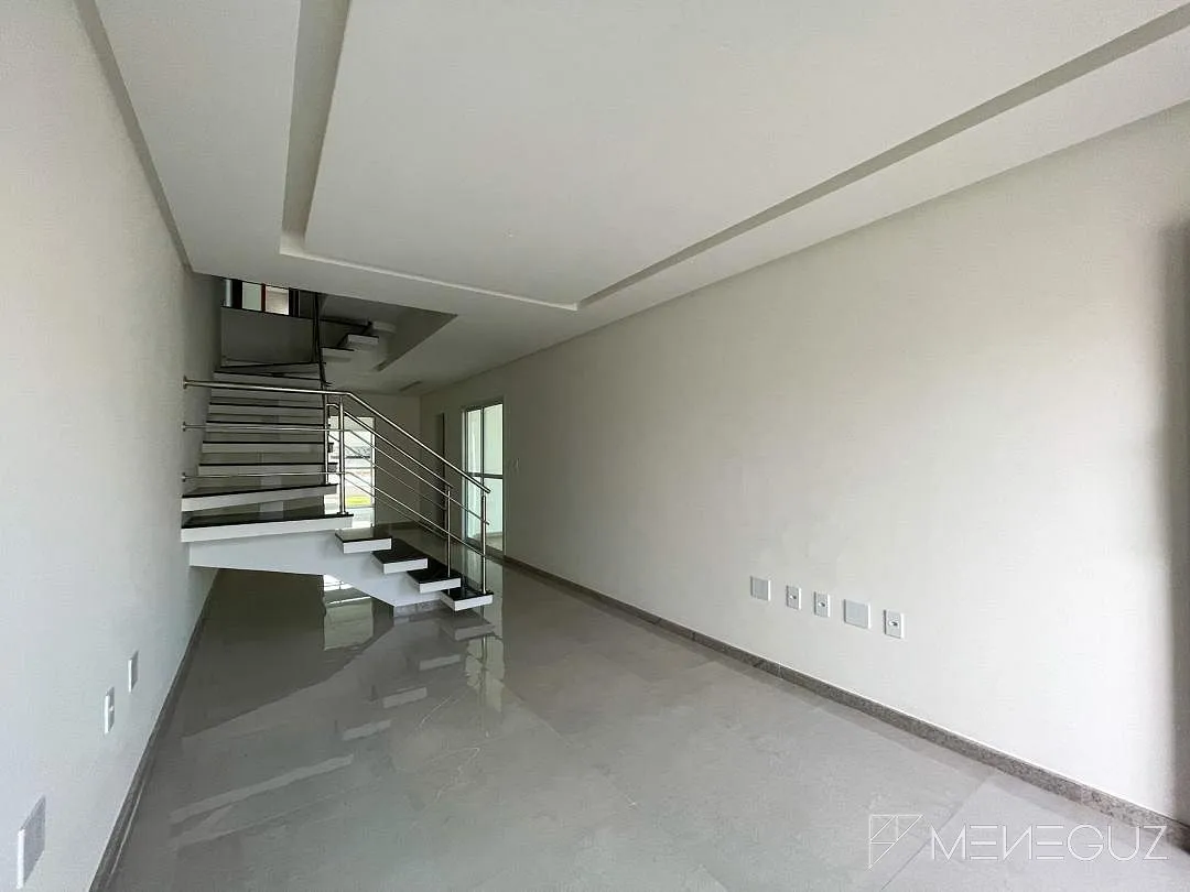 Imagem Casa a venda em Guarapari na Praia do Morro, com 3 quartos e lazer