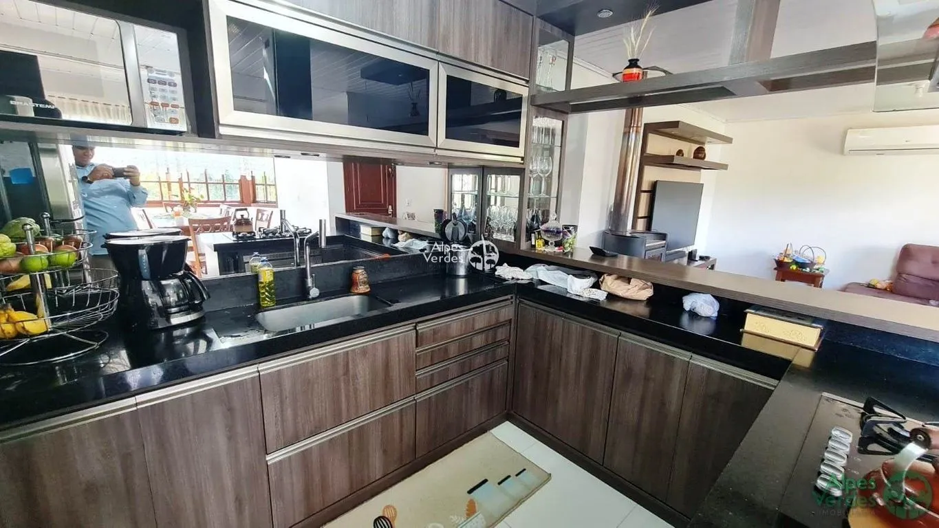 Imagem Vende-se casa no bairro leodoro de azevedo 5 minutos da catedral de pedra