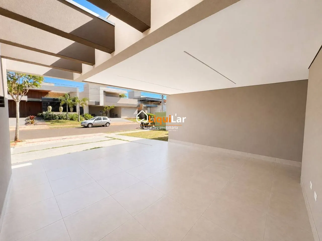 Imagem Alphaville 4 | Casa Térrea com Escritório, Cozinha Separada e Piscina Aquecida