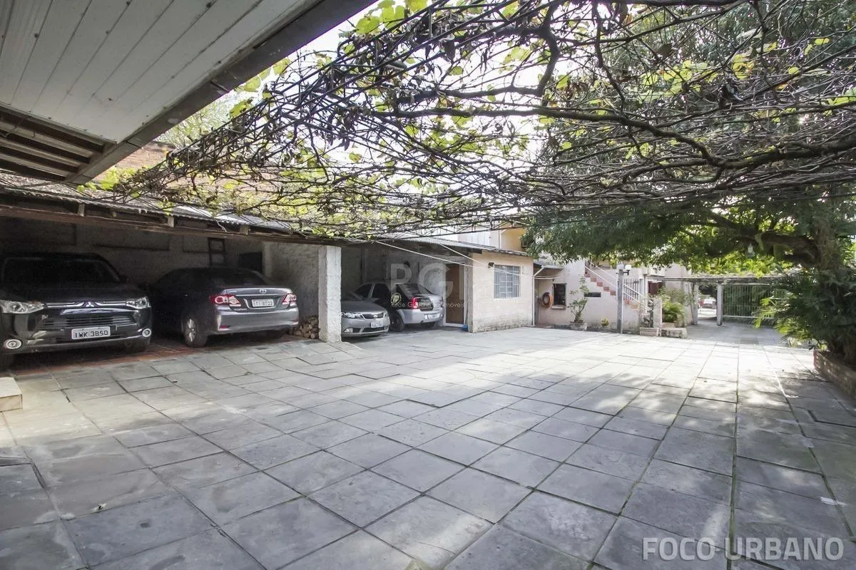 Imagem Casa para Venda - 1016m², 4 dormitórios, 6 vagas - Menino Deus