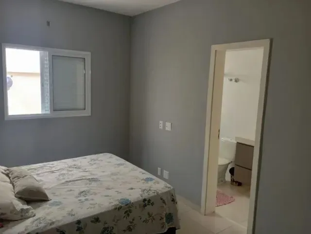 Imagem Casa Térrea com Charme e Conforto no Condomínio Reserva Ipanema