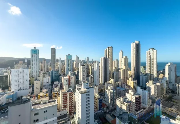 Imagem Apartamento Zona Central para Venda em Balneário Camboriú, CENTRO, 3 dormitórios, 3 suítes, 4 banheiros, 2 vagas