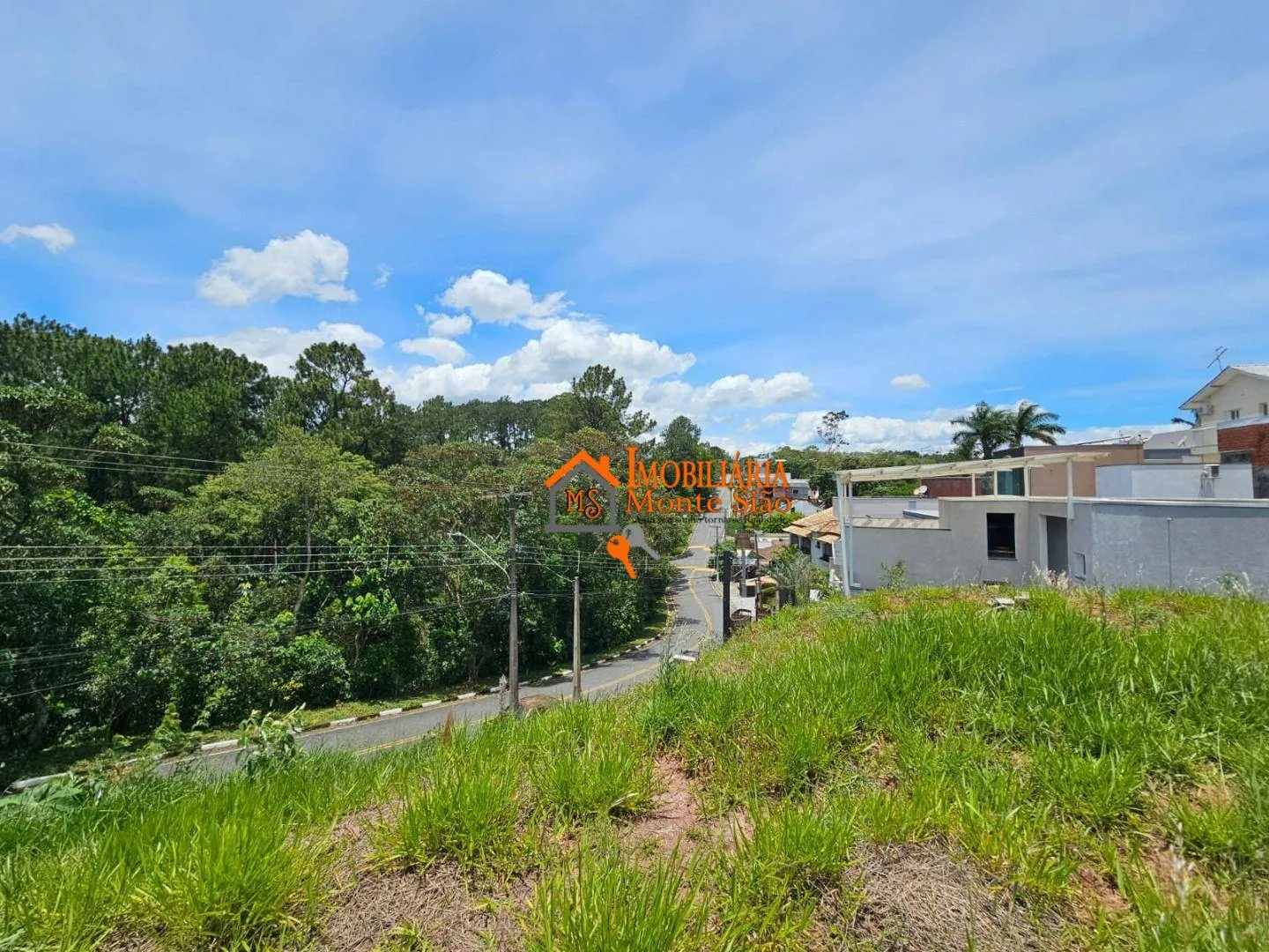 Imagem Terreno à venda, 420 m² por R$ 1.680.000,00 - Caputera - Arujá/SP