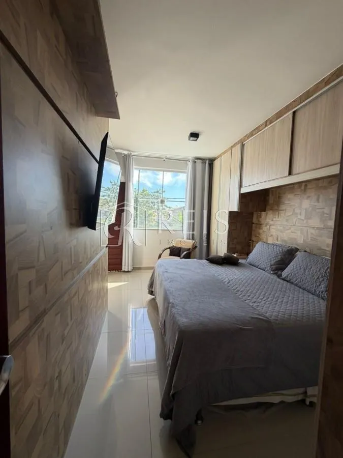 Imagem Casa para Venda em Rio das Ostras, Terra Firme, 3 dormitórios, 1 suíte, 3 banheiros, 1 vaga