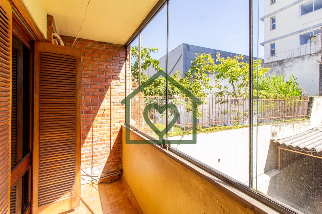 Imagem Ótima oportunidade de negócio! Apartamento de 1 dormitório com garagem no bairro Petrópolis! Des...