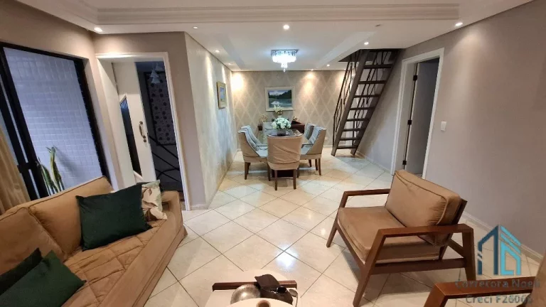 Imagem Prédio/comercial/residencial, 04 Cj e 02 lojas, + Casa com 07 suítes, no Bacacheri em Curitiba PR