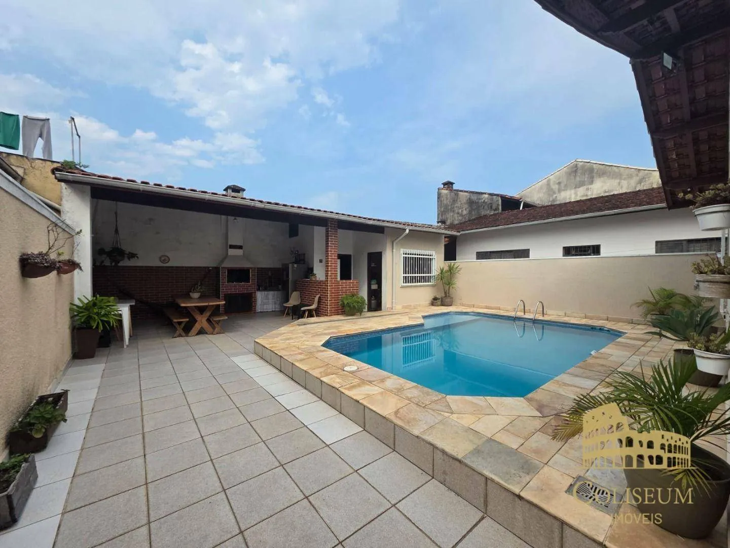 Imagem Casa com 3 dormitórios à venda, 145 m² por R$ 980.000,00 - Vila Caiçara - Praia Grande/SP