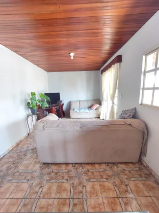 Imagem Imóvel à Venda em Boituva: Sobrado com Galpão Comercial