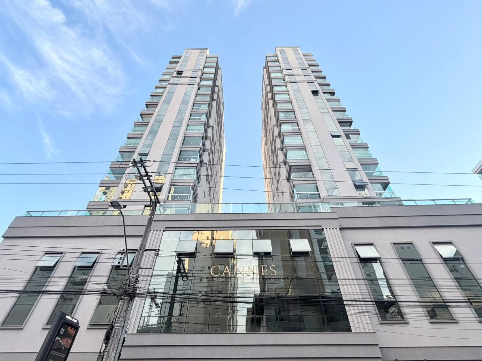 Foto do imóvel Apartamento com vista para o mar à venda com 142m2 por R$ 2.350.000,00
