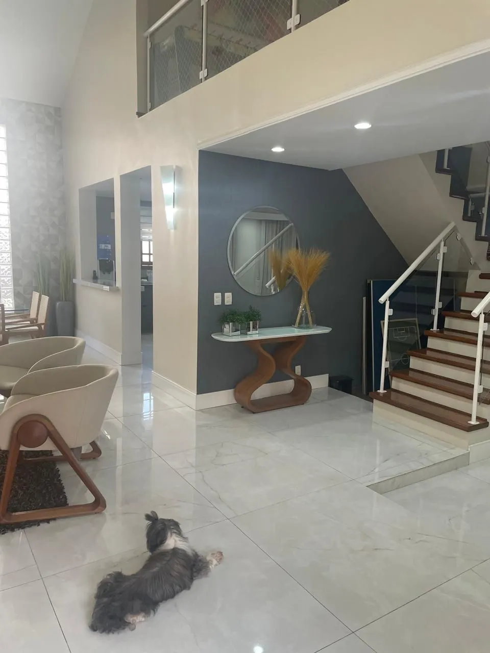 Imagem Casa em Condomínio com 03 quartos (01 suíte com closet) e 06 vagas no Ecoville