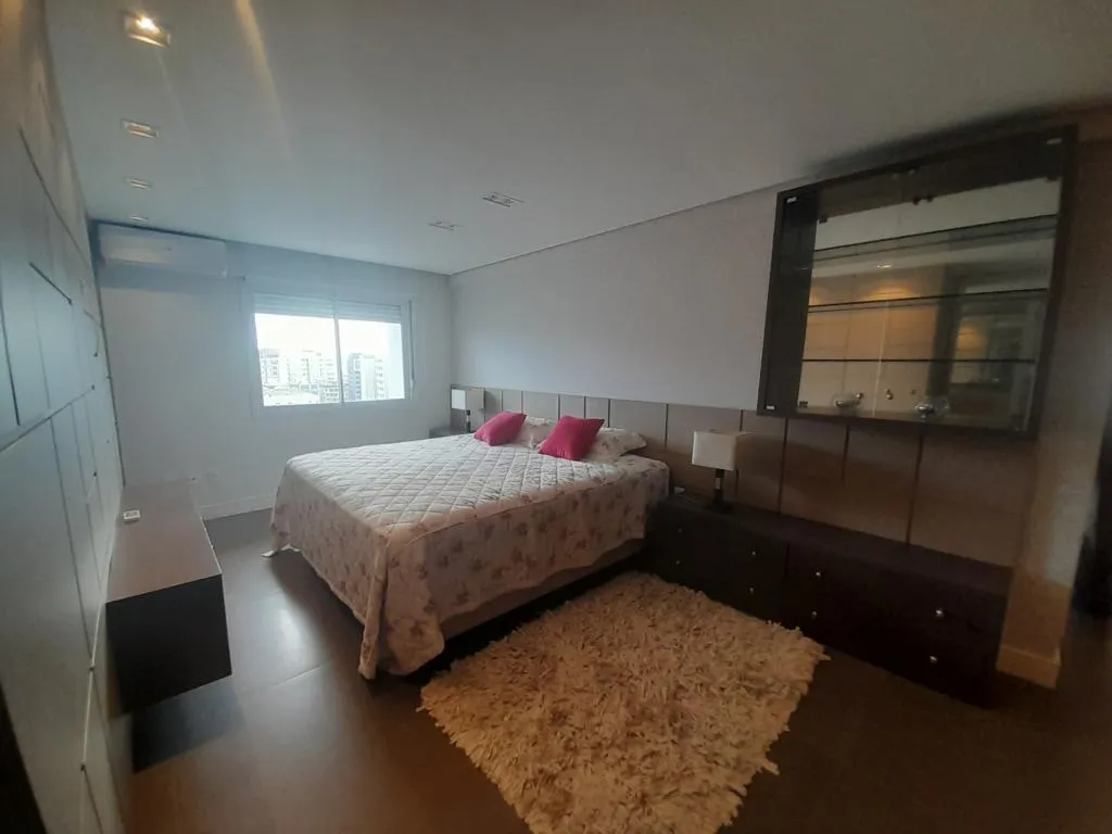 Imagem Apartamento 4 Dormitórios - Bairro Navegantes