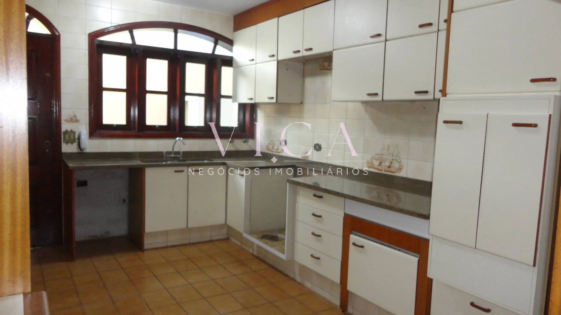 Imagem Casa com 4 dormitórios 475 m² para locação por R$ 20.000 - Alphaville/SP