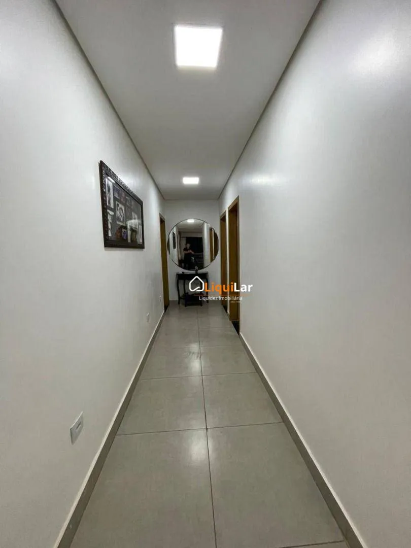 Imagem Casa à Venda no Montevidéu com 3 Suítes, Piscina, Espaço Gourmet e Amplo Quintal Próxima ao Alphaville IV