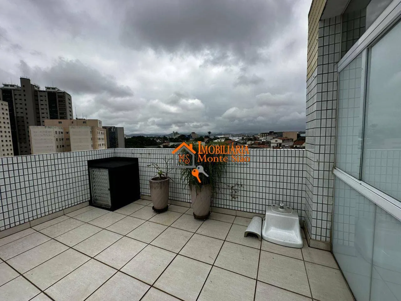 Imagem MORAR EM UM DUPLEX NO JARDIM BARBOSA É OUTRO NÍVEL! ???