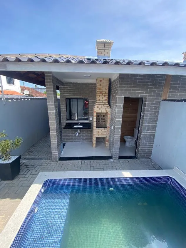 Imagem CASA NOVA COM PISCINA E ACEITA FINANCIAMENTO BANCÁRIO NO SANTA JÚLIA EM ITANHAÉM