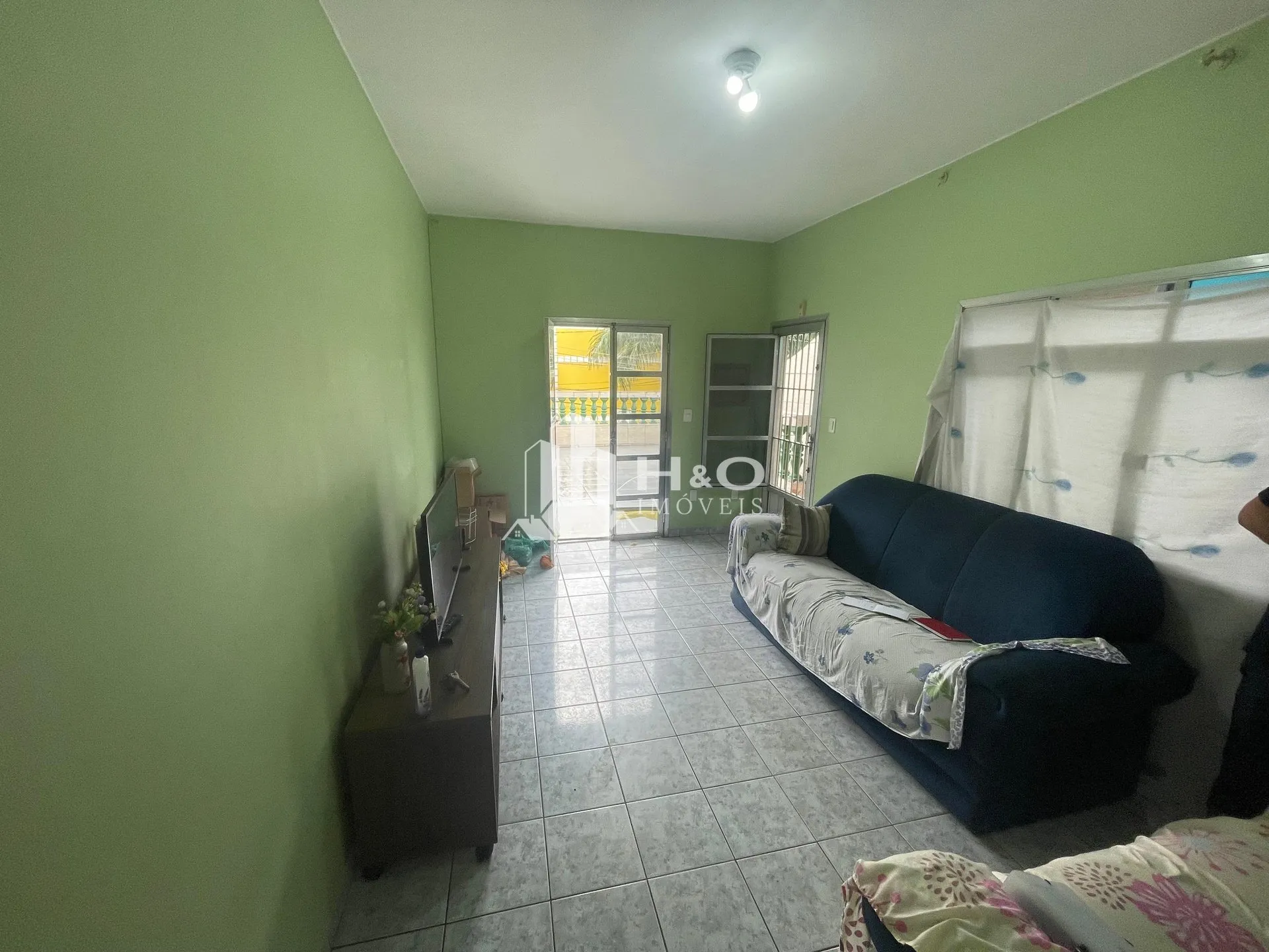Imagem Sobrado à Venda na Cidade Líder com 3 Dormitórios, 1 Suíte e Excelente Localização