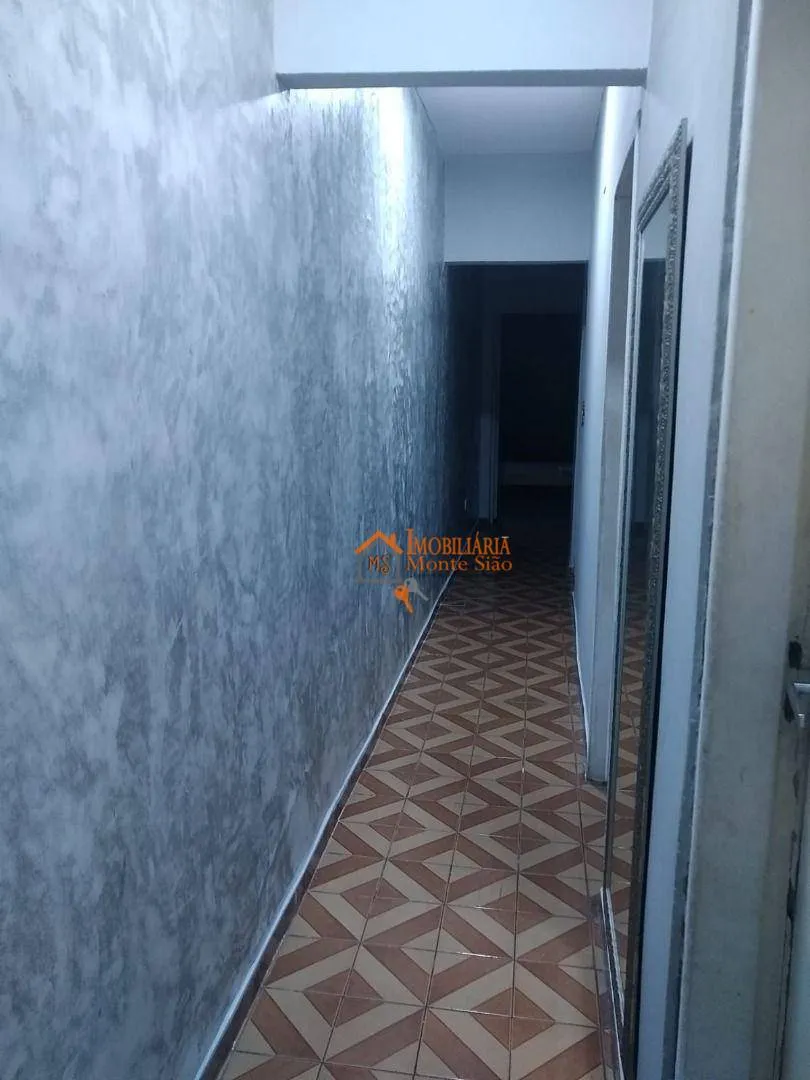 Imagem Sobrado com 4 dormitórios à venda, 300 m² por R$ 650.000,00 - Cocaia - Guarulhos/SP