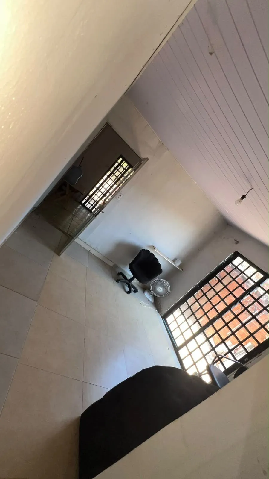 Imagem Casa 3 Quartos e sala comercial anexo no Tancredo Neves