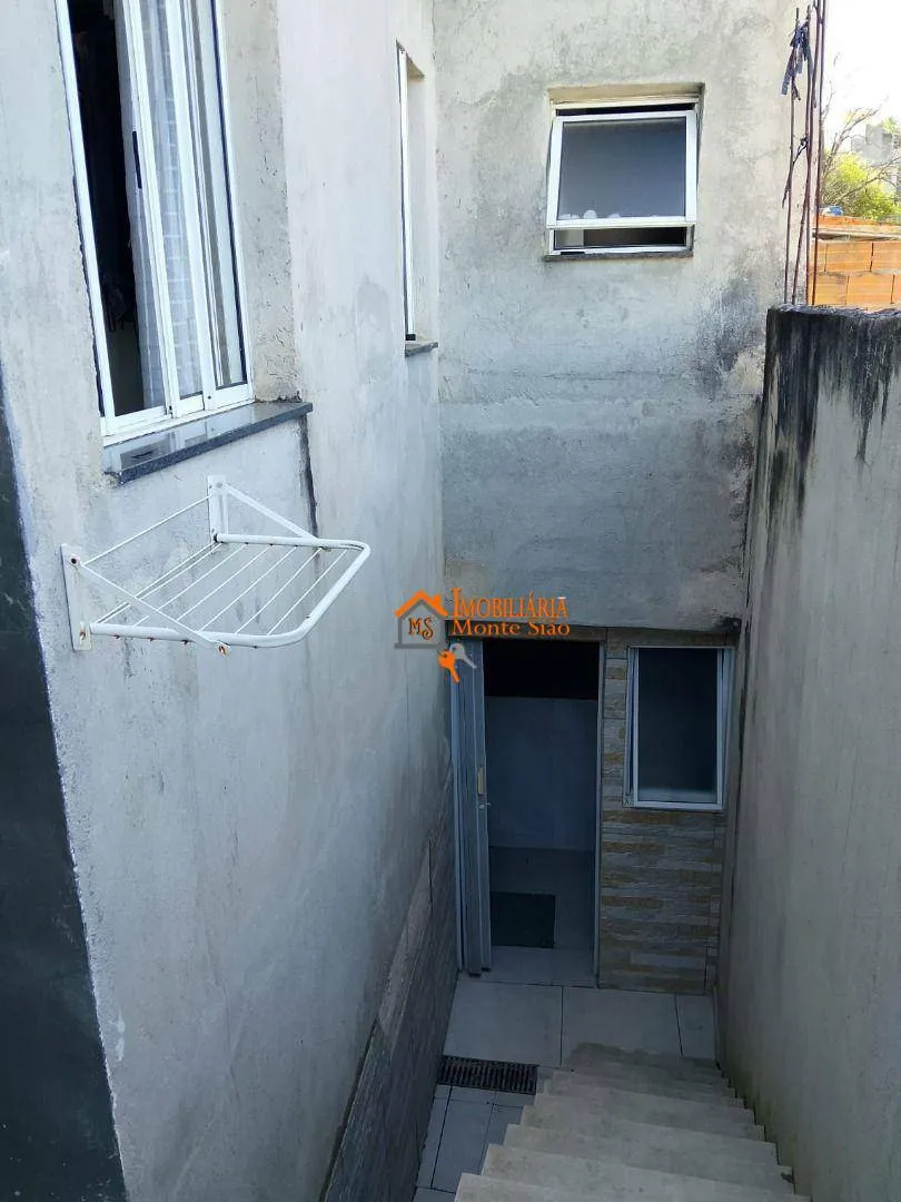 Imagem Sobrado com 2 dormitórios à venda, 300 m² por R$ 520.000,00 - Jardim Palmira - Guarulhos/SP