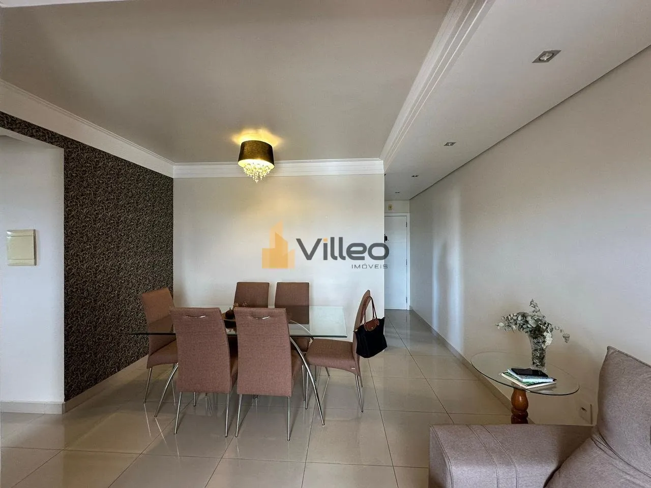Imagem Descubra seu novo lar no Edifício Treviso! Este elegante apartamento, localizado no 5º andar e com...
